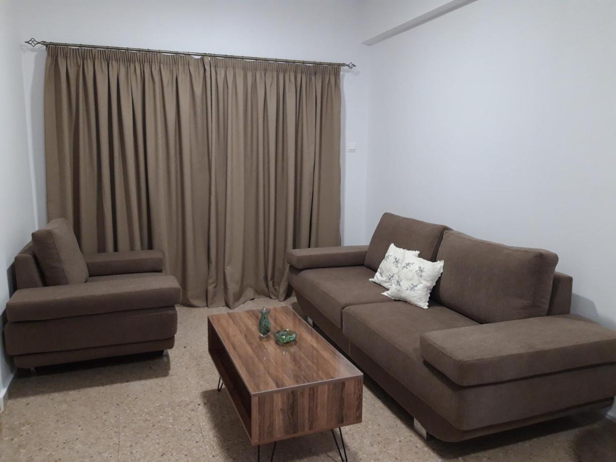 Costas Two-Bedroom Ground Floor Apartment Paphos Kültér fotó